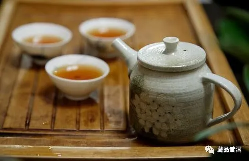 名家谈茶 | 梁实秋：喝茶，要喝好茶，清茶是一种风雅